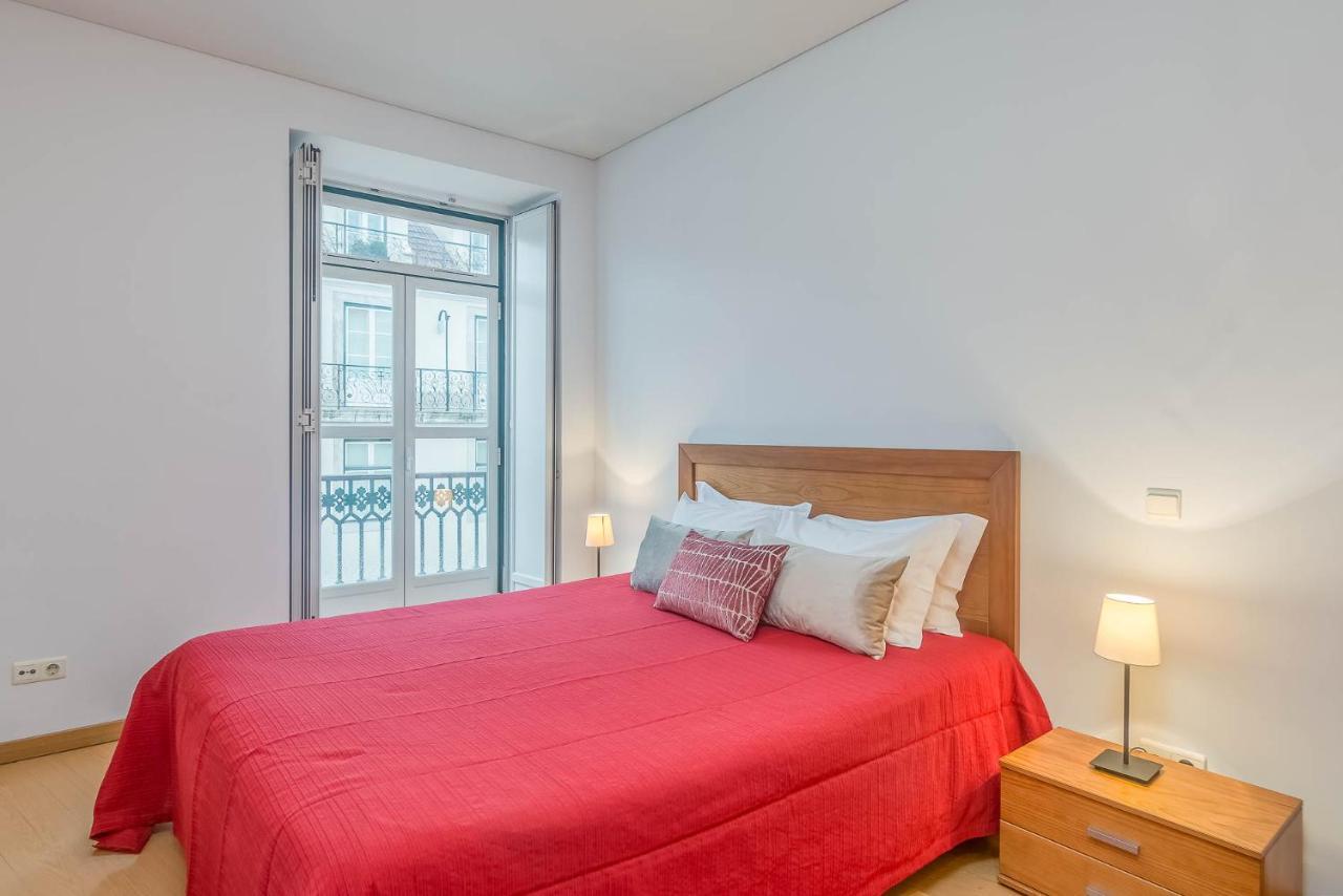 Lisbon Charming Apartments - Chiado ภายนอก รูปภาพ
