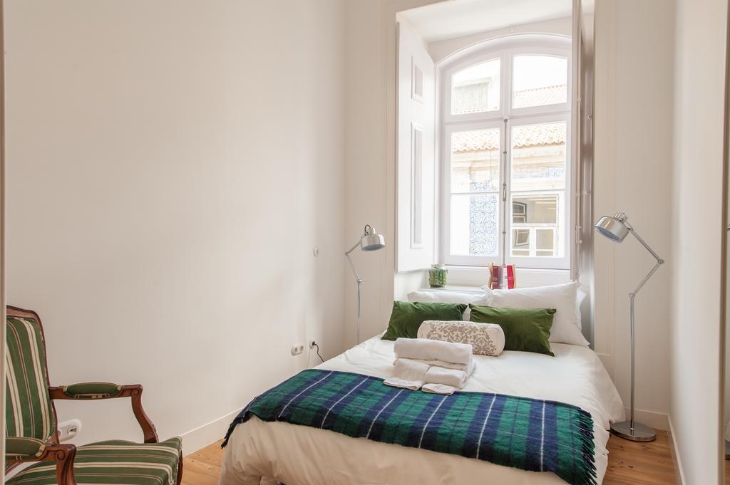 Lisbon Charming Apartments - Chiado ภายนอก รูปภาพ