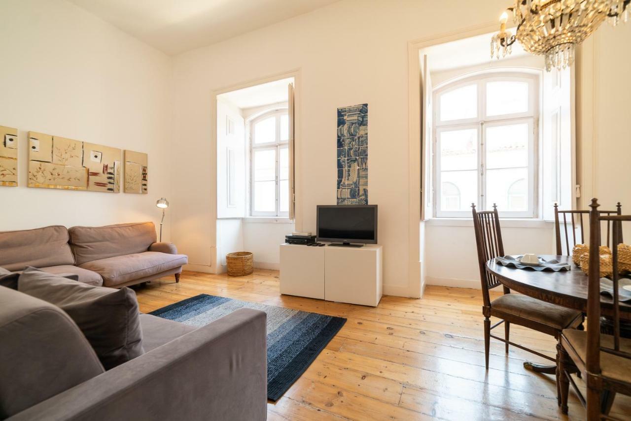 Lisbon Charming Apartments - Chiado ภายนอก รูปภาพ